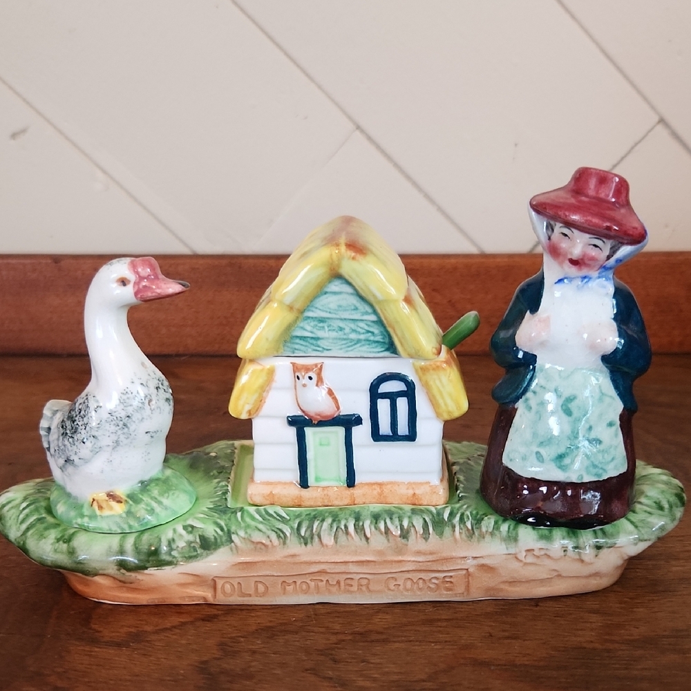 Rare Old Mother Goose Ceramic Salt, Pepper and Condiment Dish Vintage Shafford